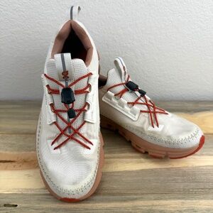 ON Running Cloud Away Ice Chili Red Grey White Swiss Engineering Women's Size 7